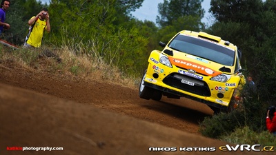 Henning Solberg - Ilka Minor
57º Acropolis Rally 2011. Ford Fiesta RS WRC (PX60 AVE). Clasificado 3º.
Stobart M-Sport Ford RT

Del 16 al 19 de Junio, Loutraki.
Superficie: tierra.

El Rallye constaba de 3 etapas con un total de 1217.82 km de los que 348.80 km divididos en 18 tramos eran cronometrados.

Tomaron la salida 42 equipos, finalizaron 35.

© Nikos Katikis

Palabras clave: Ford;Fiesta;WRC;Acropolis;2011
