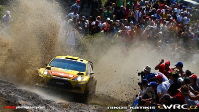 Henning Solberg - Ilka Minor
57º Acropolis Rally 2011. Ford Fiesta RS WRC (PX60 AVE). Clasificado 3º.
Stobart M-Sport Ford RT

Del 16 al 19 de Junio, Loutraki.
Superficie: tierra.

El Rallye constaba de 3 etapas con un total de 1217.82 km de los que 348.80 km divididos en 18 tramos eran cronometrados.

Tomaron la salida 42 equipos, finalizaron 35.

© Nikos Katikis

Palabras clave: Ford;Fiesta;WRC;Acropolis;2011