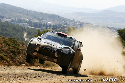 Kimi Räikkönen - Kaj Lindström
57º Acropolis Rally 2011. Citroën DS3 WRC (BN-346-MV). Clasificado 7º.
Ice 1 Racing

Del 16 al 19 de Junio, Loutraki.
Superficie: tierra.

El Rallye constaba de 3 etapas con un total de 1217.82 km de los que 348.80 km divididos en 18 tramos eran cronometrados.

Tomaron la salida 42 equipos, finalizaron 35.

© Petr Eliáš

Palabras clave: Citroen;DS3;WRC;Acropolis;2011