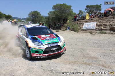 Jari-Matti Latvala - Miikka Anttila
57º Acropolis Rally 2011. Ford Fiesta RS WRC (PX60 AVK). Clasificado 9º.
Ford Abu Dhabi WRT

Del 16 al 19 de Junio, Loutraki.
Superficie: tierra.

El Rallye constaba de 3 etapas con un total de 1217.82 km de los que 348.80 km divididos en 18 tramos eran cronometrados.

Tomaron la salida 42 equipos, finalizaron 35.

© Rally Cow

Palabras clave: Ford;Fiesta;WRC;Acropolis;2011