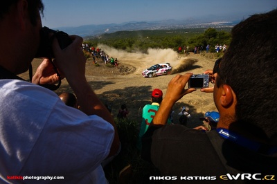 Albert Llovera - Diego Vallejo
57º Acropolis Rally 2011. Fiat Abarth Grande Punto S2000 (DL 998 WL). Clasificado 24º.

Del 16 al 19 de Junio, Loutraki.
Superficie: tierra.

El Rallye constaba de 3 etapas con un total de 1217.82 km de los que 348.80 km divididos en 18 tramos eran cronometrados.

Tomaron la salida 42 equipos, finalizaron 35.

© Nikos Katikis

Palabras clave: Fiat;Punto;Abarth;Acropolis
