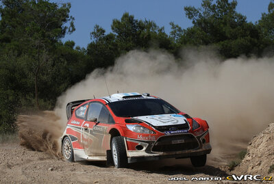 Federico Villagra - Jose Díaz
57º Acropolis Rally 2011. Ford Fiesta RS WRC (PX60 AVO). Abandonó por motor en SS17 New Pissia 2 de 11,37 km.
Munchi's Ford WRT

Del 16 al 19 de Junio, Loutraki.
Superficie: tierra.

El Rallye constaba de 3 etapas con un total de 1217.82 km de los que 348.80 km divididos en 18 tramos eran cronometrados.

Tomaron la salida 42 equipos, finalizaron 35.

© Joel Martin

Palabras clave: Ford;Fiesta;WRC;Acropolis;2011