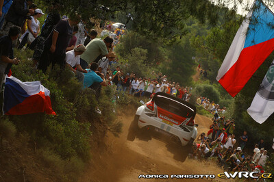 Federico Villagra - Jose Díaz
57º Acropolis Rally 2011. Ford Fiesta RS WRC (PX60 AVO). Abandonó por motor en SS17 New Pissia 2 de 11,37 km.
Munchi's Ford WRT

Del 16 al 19 de Junio, Loutraki.
Superficie: tierra.

El Rallye constaba de 3 etapas con un total de 1217.82 km de los que 348.80 km divididos en 18 tramos eran cronometrados.

Tomaron la salida 42 equipos, finalizaron 35.

© Monica Parisotto

Palabras clave: Ford;Fiesta;WRC;Acropolis;2011