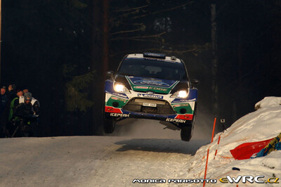 Jari-Matti Latvala - Miikka Anttila
60º Rally Sweden 2012. Ford Fiesta RS WRC (PX61 AWR). Clasificado 1º.
Ford World Rally Team

De 9 al 12 de Febrero, Karlstad.
Superficie: nieve.

El Rally tenia un total de 1842.60 km de los que 349.16 Km divididos en 22 tramos eran especiales.

Se inscribieron 47 equipos, tomaron la salida 43, finalizaron 34.

© Monica Parisotto

Palabras clave: Ford;Fiesta;WRC;Suecia;2012;nieve