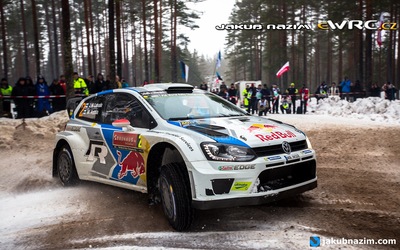 Jari-Matti  Latvala - Miikka Anttila
62º Rally Sweden 2014. Volkswagen Polo R WRC (WOB VW 519). Clasificado 1º.
Volkswagen Motorsport

Del 5 al 8 de Febrero, Karlstad.
Superficie: nieve - hielo.

El Rallye constaba de 3 etapas con un total de 1572.01 km de los que 323.54 km divididos en 24 tramos eran cronometrados (uno de ellos fue cancelado SS21 Hara 2 de 11,32 km).

Tomaron la salida 39 equipos, finalizaron 30.

© Jakub Nazim

Palabras clave: Volkswagen;Polo;WRC;Suecia;2014