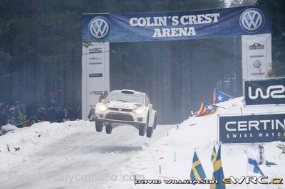Andreas Mikkelsen - Mikko Markkula
62º Rally Sweden 2014. Volkswagen Polo R WRC (WOB VW 365). Clasificado 2º.
Volkswagen Motorsport

Del 5 al 8 de Febrero, Karlstad.
Superficie: nieve - hielo.

El Rallye constaba de 3 etapas con un total de 1572.01 km de los que 323.54 km divididos en 24 tramos eran cronometrados (uno de ellos fue cancelado SS21 Hara 2 de 11,32 km).

Tomaron la salida 39 equipos, finalizaron 30.

© David Williamson

Palabras clave: Volkswagen;Polo;WRC;Suecia;2014
