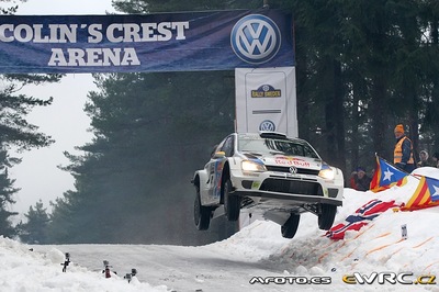 Andreas Mikkelsen - Mikko Markkula
62º Rally Sweden 2014. Volkswagen Polo R WRC (WOB VW 365). Clasificado 2º.
Volkswagen Motorsport

Del 5 al 8 de Febrero, Karlstad.
Superficie: nieve - hielo.

El Rallye constaba de 3 etapas con un total de 1572.01 km de los que 323.54 km divididos en 24 tramos eran cronometrados (uno de ellos fue cancelado SS21 Hara 2 de 11,32 km).

Tomaron la salida 39 equipos, finalizaron 30.

© Mfoto.es

Palabras clave: Volkswagen;Polo;WRC;Suecia;2014