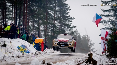 Mads Østberg - Jonas Andersson
62º Rally Sweden 2014. Citroën DS3 WRC (BK-317-DW). Clasificado 3º.
Citroën Total Abu Dhabi WRT

Del 5 al 8 de Febrero, Karlstad.
Superficie: nieve - hielo.

El Rallye constaba de 3 etapas con un total de 1572.01 km de los que 323.54 km divididos en 24 tramos eran cronometrados (uno de ellos fue cancelado SS21 Hara 2 de 11,32 km).

Tomaron la salida 39 equipos, finalizaron 30.

© Tomáš Racek

Palabras clave: Citroen;DS3;WRC;Suecia;2014