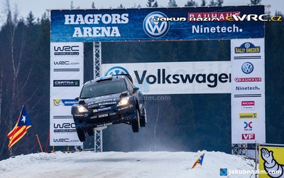 Mikko Hirvonen - Jarmo Lehtinen
62º Rally Sweden 2014. Ford Fiesta RS WRC (PX12 BVT). Clasificado 4º.
M-Sport World Rally Team

Del 5 al 8 de Febrero, Karlstad.
Superficie: nieve - hielo.

El Rallye constaba de 3 etapas con un total de 1572.01 km de los que 323.54 km divididos en 24 tramos eran cronometrados (uno de ellos fue cancelado SS21 Hara 2 de 11,32 km).

Tomaron la salida 39 equipos, finalizaron 30.

© Jakub Nazim

Palabras clave: Ford;Fiesta;WRC;Suecia;2014