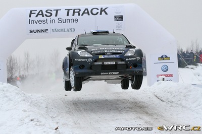 Mikko Hirvonen - Jarmo Lehtinen
62º Rally Sweden 2014. Ford Fiesta RS WRC (PX12 BVT). Clasificado 4º.
M-Sport World Rally Team

Del 5 al 8 de Febrero, Karlstad.
Superficie: nieve - hielo.

El Rallye constaba de 3 etapas con un total de 1572.01 km de los que 323.54 km divididos en 24 tramos eran cronometrados (uno de ellos fue cancelado SS21 Hara 2 de 11,32 km).

Tomaron la salida 39 equipos, finalizaron 30.

© Mfoto.es

Palabras clave: Ford;Fiesta;WRC;Suecia;2014