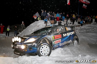 Mikko Hirvonen - Jarmo Lehtinen
62º Rally Sweden 2014. Ford Fiesta RS WRC (PX12 BVT). Clasificado 4º.
M-Sport World Rally Team

Del 5 al 8 de Febrero, Karlstad.
Superficie: nieve - hielo.

El Rallye constaba de 3 etapas con un total de 1572.01 km de los que 323.54 km divididos en 24 tramos eran cronometrados (uno de ellos fue cancelado SS21 Hara 2 de 11,32 km).

Tomaron la salida 39 equipos, finalizaron 30.

© Mfoto.es

Palabras clave: Ford;Fiesta;WRC;Suecia;2014