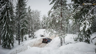 Mikko Hirvonen - Jarmo Lehtinen
62º Rally Sweden 2014. Ford Fiesta RS WRC (PX12 BVT). Clasificado 4º.
M-Sport World Rally Team

Del 5 al 8 de Febrero, Karlstad.
Superficie: nieve - hielo.

El Rallye constaba de 3 etapas con un total de 1572.01 km de los que 323.54 km divididos en 24 tramos eran cronometrados (uno de ellos fue cancelado SS21 Hara 2 de 11,32 km).

Tomaron la salida 39 equipos, finalizaron 30.

© Tomáš Racek

Palabras clave: Ford;Fiesta;WRC;Suecia;2014