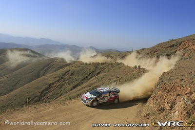 Mads Østberg - Jonas Andersson
11º Rally Guanajuato Mexico 2014. Citroën DS3 WRC (CN-995-XE). Clasificado 9º.
Citroën Total Abu Dhabi WRT

Del 6 al 9 de Marzo, León.
Superficie: tierra.

El Rallye constaba de 3 etapas con un total de 1038.19 km de los que 399.93 km divididos en 22 tramos eran cronometrados.

Tomaron la salida 39 equipos, finalizaron 30.

© David Williamson

Palabras clave: Citroen;DS3;WRC;Mexico;2014