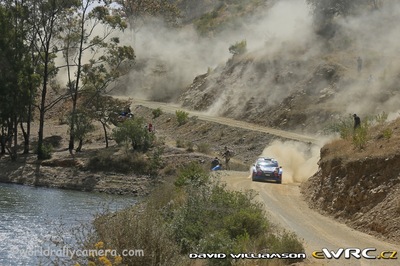 Robert Kubica - Maciej Szczepaniak
11º Rally Guanajuato Mexico 2014. Ford Fiesta RS WRC (PX61 AWU). Abandonó por accidente en SS13 Otates de 53,69 km.
RK M-Sport WRT

Del 6 al 9 de Marzo, León.
Superficie: tierra.

El Rallye constaba de 3 etapas con un total de 1038.19 km de los que 399.93 km divididos en 22 tramos eran cronometrados.

Tomaron la salida 39 equipos, finalizaron 30.

© David Williamson

Palabras clave: Ford;Fiesta;WRC;Mexico;2014