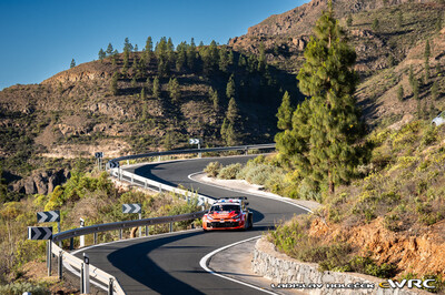 Sébastien Ogier - Vincent Landais
50º Rally Islas Canarias - Rally of Spain 2026. Toyota GR Yaris Rally1 (A-7651). Clasificado 1º.
Toyota Gazoo Racing WRT 

Del 23 al 26 de Abril, Cavle
Superficie: asfalto

El Rallye constaba de 3 etapas con un total de 1309.16 km de los que 301.30 km divididos en 18 tramos eran cronometrados (uno de ellos fue cancelado SS3 Tejeda - San Mateo 1 de 18,62 km.
La cancelación se debió a que vehículos de espectadores estaban estacionados ilegalmente dentro de un área protegida cerca del escenario).
Se encontraron más de 100 vehículos en la zona.

Tomaron la salida 58 equipos, finalizaron 51.

© Ladislav Holecek

Palabras clave: Toyota;Yaris;Rally1;Canarias;España;Spain;2026
