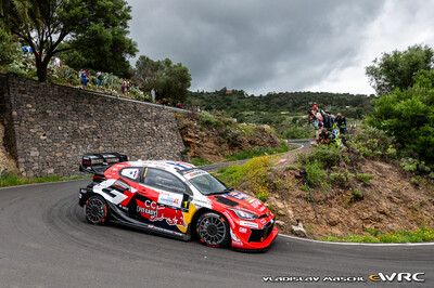 Sébastien Ogier - Vincent Landais
50º Rally Islas Canarias - Rally of Spain 2026. Toyota GR Yaris Rally1 (A-7651). Clasificado 1º.
Toyota Gazoo Racing WRT 

Del 23 al 26 de Abril, Cavle
Superficie: asfalto

El Rallye constaba de 3 etapas con un total de 1309.16 km de los que 301.30 km divididos en 18 tramos eran cronometrados (uno de ellos fue cancelado SS3 Tejeda - San Mateo 1 de 18,62 km.
La cancelación se debió a que vehículos de espectadores estaban estacionados ilegalmente dentro de un área protegida cerca del escenario).
Se encontraron más de 100 vehículos en la zona.

Tomaron la salida 58 equipos, finalizaron 51.

© Vladislav Maschl

Palabras clave: Toyota;Yaris;Rally1;Canarias;España;Spain;2026