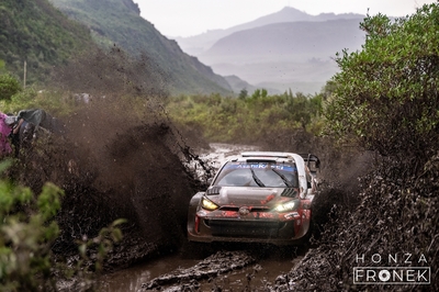 Takamoto Katsuta - Aaron Johnston 
74º Safari Rally Kenya 2026. Toyota GR Yaris Rally1 (A-7653). Clasificado 1º.
Toyota Gazoo Racing WRT

Del 12 al 15 de Marzo, Naivasha.
Superficie: tierra.

El Rally constaba de 4 etapas con un total de 1205.46 km de los que 338.34 km divididos en 20 tramos eran cronometrados.

Tomaron la salida 41 equipos, finalizaron 29.

© Honza Fronek

Palabras clave: Toyota;Yaris;Rally1;Kenya;2026