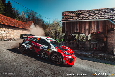 Takamoto Katsuta - Aaron Johnston
Croatia Rally 2026. Toyota GR Yaris Rally1 (A-7651). Clasificado 1º.
Toyota Gazoo Racing WRT

Del 9 al 12 de Abril, Cavle
Superficie: asfalto

El Rallye constaba de 3 etapas con un total de 1134 km de los que 300.28 km divididos en 20 tramos eran cronometrados.

Tomaron la salida 51 equipos, finalizaron 44.

© Vítek Paldus

Palabras clave: Croacia;Toyota;Yaris;Rally1;2026
