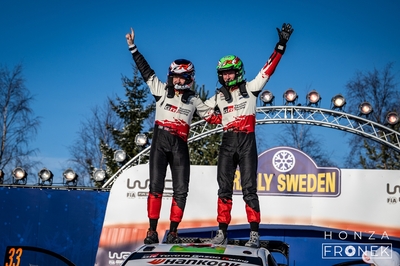 Elfyn Evans - Scott Martin
73º Rally Sweden 2026. Toyota GR Yaris Rally1 (A-7663). Clasificado 1º.
Toyota Gazoo Racing WRT

Del 12 al 15 de Febrero, Umeå.
Superficie: nieve - hielo.

El Rallye constaba de 3 etapas con un total de 1069.44 km de los que 300.66 km divididos en 18 tramos eran cronometrados.

Tomaron la salida 57 equipos, finalizaron 48.

© Honza Fronek

Palabras clave: Toyotra;Yaris;Suecia;2026;Rally1