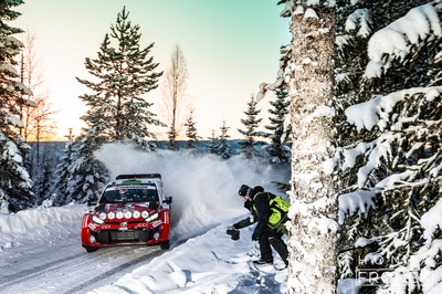 Elfyn Evans - Scott Martin
73º Rally Sweden 2026. Toyota GR Yaris Rally1 (A-7663). Clasificado 1º.
Toyota Gazoo Racing WRT

Del 12 al 15 de Febrero, Umeå.
Superficie: nieve - hielo.

El Rallye constaba de 3 etapas con un total de 1069.44 km de los que 300.66 km divididos en 18 tramos eran cronometrados.

Tomaron la salida 57 equipos.

© Honza Fronek

Palabras clave: Toyotra;Yaris;Suecia;2026;Rally1