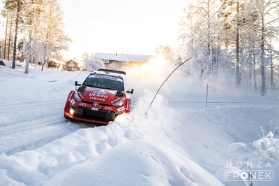 Takamoto Katsuta - Aaron Johnston
73º Rally Sweden 2026. Toyota GR Yaris Rally1 (A-7664). Clasificado 2º.
Toyota Gazoo Racing WRT

Del 12 al 15 de Febrero, Umeå.
Superficie: nieve - hielo.

El Rallye constaba de 3 etapas con un total de 1069.44 km de los que 300.66 km divididos en 18 tramos eran cronometrados.

Tomaron la salida 57 equipos.

© Honza Fronek

Palabras clave: Toyota;Yaris;Suecia;2026;Rally1