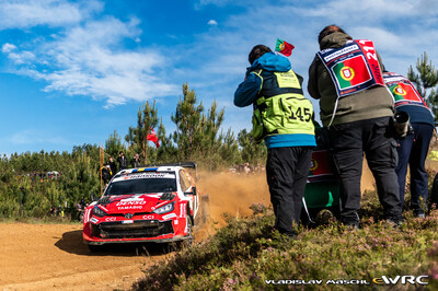 Oliver Solberg - Elliott Edmondson
59º Vodafone Rally de Portugal 2026. Toyota GR Yaris Rally1 (A-7649). Clasificado 2º.
Toyota Gazoo Racing WRT

Del 7 al 10 de Mayo, Matosinhos.
Superficie: tierra.

El Rallye constaba de 4 etapas con un total de 1874.58 km de los que 344.91 km divididos en 23 tramos eran cronometrados.

Tomaron la salida 67 equipos, finalizaron 47.

© Vladislav Maschl

Palabras clave: Toyota;Yaris;Rally1;Portugal;2026
