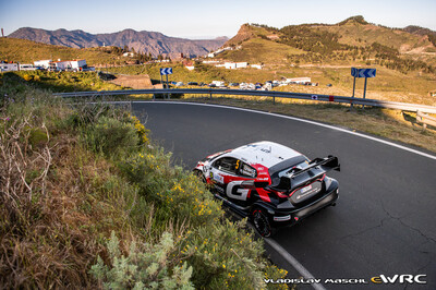 Sami Pajari - Marko Salminen
50º Rally Islas Canarias - Rally of Spain 2026. Toyota GR Yaris Rally1 (A-7647). Clasificado 3º.
Toyota Gazoo Racing WRT

Del 23 al 26 de Abril, Cavle
Superficie: asfalto

El Rallye constaba de 3 etapas con un total de 1309.16 km de los que 301.30 km divididos en 18 tramos eran cronometrados (uno de ellos fue cancelado SS3 Tejeda - San Mateo 1 de 18,62 km.
La cancelación se debió a que vehículos de espectadores estaban estacionados ilegalmente dentro de un área protegida cerca del escenario).
Se encontraron más de 100 vehículos en la zona.

Tomaron la salida 58 equipos, finalizaron 51.

© Vladislav Maschl

Palabras clave: Toyota;Yaris;Rally1;Canarias;España;Spain;2026
