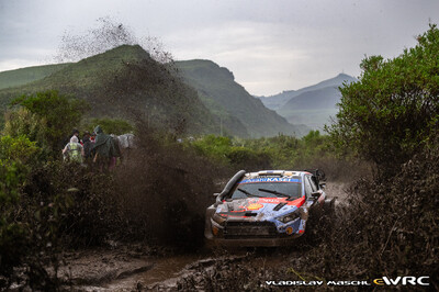 Esapekka Lappi - Enni Mälkönen
74º Safari Rally Kenya 2026. Hyundai i20 N Rally1 (ALZ WR 909). Clasificado 4º.
Hyundai Shell Mobis WRT

Del 12 al 15 de Marzo, Naivasha.
Superficie: tierra.

El Rally constaba de 4 etapas con un total de 1205.46 km de los que 338.34 km divididos en 20 tramos eran cronometrados.

Tomaron la salida 41 equipos, finalizaron 29.

© Vladislav Maschl

Palabras clave: Hyundai;Rally1;Kenya;2026