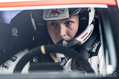 Yohan Rossel - Arnaud Dunand
Croatia Rally 2026. Lancia Ypsilon Rally2 HF Integrale (HH-688-NV). Clasificado 4º.
Lancia Corse HF

Del 9 al 12 de Abril, Cavle
Superficie: asfalto

El Rallye constaba de 3 etapas con un total de 1134 km de los que 300.28 km divididos en 20 tramos eran cronometrados.

Tomaron la salida 51 equipos, finalizaron 44.

© Honza Fronek

Palabras clave: Lancia;Ypsilon;Rally2;Croacia;2026