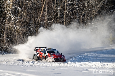 Oliver Solberg - Elliott Edmondson
73º Rally Sweden 2026. Toyota GR Yaris Rally1 (A-7662). Clasificado 4º.
Toyota Gazoo Racing WRT

Del 12 al 15 de Febrero, Umeå.
Superficie: nieve - hielo.

El Rallye constaba de 3 etapas con un total de 1069.44 km de los que 300.66 km divididos en 18 tramos eran cronometrados.

Tomaron la salida 57 equipos, finalizaron 48.

© Honza Fronek

Palabras clave: Toyotra;Yaris;Suecia;2026;Rally1
