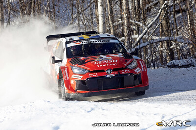 Oliver Solberg - Elliott Edmondson
73º Rally Sweden 2026. Toyota GR Yaris Rally1 (A-7662). Clasificado 4º.
Toyota Gazoo Racing WRT

Del 12 al 15 de Febrero, Umeå.
Superficie: nieve - hielo.

El Rallye constaba de 3 etapas con un total de 1069.44 km de los que 300.66 km divididos en 18 tramos eran cronometrados.

Tomaron la salida 57 equipos, finalizaron 48.

© Jouni Laakso

Palabras clave: Toyotra;Yaris;Suecia;2026;Rally1