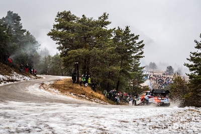 Thierry Neuville - Martijn Wydaeghe
94º Rallye Automobile de Monte-Carlo 2026. Hyundai i20 N Rally1 (ALZ WR 910). Clasificado 5º.
Hyundai Shell Mobis WRT

Del 22 al 25 de Enero, Gap - Monaco.
Superficie: asfalto - nieve.

El Rally constaba de 4 etapas con un total de 1553.22 km de los que 339.15 km divididos en 17 tramos eran cronometrados.

Tomaron la salida 65 equipos, finaluizaron 48.

© Honza Fronek

Palabras clave: Hyndai;Rally1;Montecarlo;2026