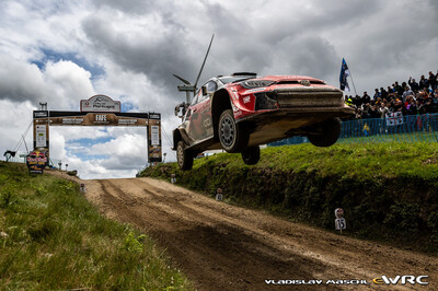 Takamoto Katsuta - Aaron Johnston
59º Vodafone Rally de Portugal 2026. Toyota GR Yaris Rally1 (A-7658). Clasificado 5º.
Toyota Gazoo Racing WRT

Del 7 al 10 de Mayo, Matosinhos.
Superficie: tierra.

El Rallye constaba de 4 etapas con un total de 1874.58 km de los que 344.91 km divididos en 23 tramos eran cronometrados.

Tomaron la salida 67 equipos, finalizaron 47.

© Vladislav Maschl

Palabras clave: Toyota;Yaris;Rally1;Portugal;2026