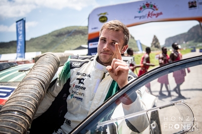 Robert Virves - Jakko Viilo
74º Safari Rally Kenya 2026. Skoda Fabia RS Rally2 (AW TS 641). Clasificado 5º.
Toksport WRT

Del 12 al 15 de Marzo, Naivasha.
Superficie: tierra.

El Rally constaba de 4 etapas con un total de 1205.46 km de los que 338.34 km divididos en 20 tramos eran cronometrados.

Tomaron la salida 41 equipos, finalizaron 29.

© Honza Fronek

Palabras clave: Skoda;Fabia;Rally2;Kenya;2026