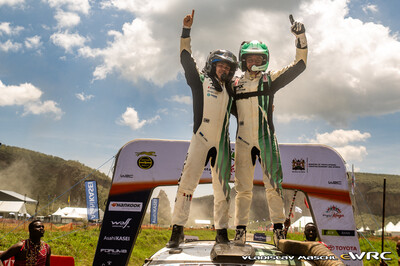 Robert Virves - Jakko Viilo
74º Safari Rally Kenya 2026. Skoda Fabia RS Rally2 (AW TS 641). Clasificado 5º.
Toksport WRT

Del 12 al 15 de Marzo, Naivasha.
Superficie: tierra.

El Rally constaba de 4 etapas con un total de 1205.46 km de los que 338.34 km divididos en 20 tramos eran cronometrados.

Tomaron la salida 41 equipos, finalizaron 29.

© Vladislav Maschl

Palabras clave: Skoda;Fabia;Rally2;Kenya;2026