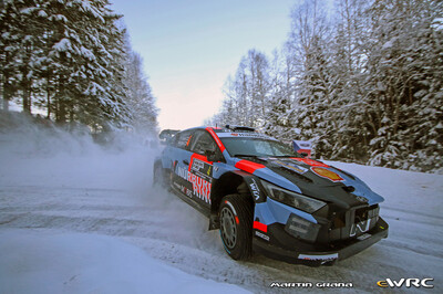 Esapekka Lappi - Enni Mälkönen
73º Rally Sweden 2026. Hyundai i20 N Rally1 (ALZ WR 909). Clasificado 6º.
Hyundai Shell Mobis WRT

Del 12 al 15 de Febrero, Umeå.
Superficie: nieve - hielo.

El Rallye constaba de 3 etapas con un total de 1069.44 km de los que 300.66 km divididos en 18 tramos eran cronometrados.

Tomaron la salida 57 equipos, finalizaron 48.

© Martin Grana

Palabras clave: Hyundai;Suecia;2026;Rally1
