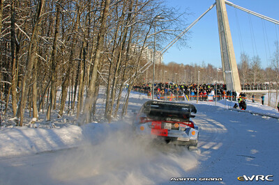 Thierry Neuville - Martijn Wydaeghe
73º Rally Sweden 2026. Hyundai i20 N Rally1 (ALZ WR 919). Clasificado 7º.
Hyundai Shell Mobis WRT

Del 12 al 15 de Febrero, Umeå.
Superficie: nieve - hielo.

El Rallye constaba de 3 etapas con un total de 1069.44 km de los que 300.66 km divididos en 18 tramos eran cronometrados.

Tomaron la salida 57 equipos, finalizaron 48.

© Martin Graña

Palabras clave: Hyundai;Suecia;2026;Rally1