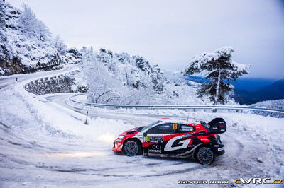 Takamoto Katsuta - Aaron Johnston
94º Rallye Automobile de Monte-Carlo 2026. Toyota GR Yaris Rally1 (Chasis #17 / Placa ¿?). Clasificado 7º.
Toyota Gazoo Racing WRT

Del 22 al 25 de Enero, Gap - Monaco.
Superficie: asfalto - nieve.

El Rally constaba de 4 etapas con un total de 1553.22 km de los que 339.15 km divididos en 17 tramos eran cronometrados.

Tomaron la salida 65 equipos, finaluizaron 48.

© Bastien Roux

Palabras clave: Toyota;Yaris;Rally1;Montecarlo;2026