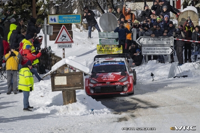 Takamoto Katsuta - Aaron Johnston
94º Rallye Automobile de Monte-Carlo 2026. Toyota GR Yaris Rally1 (Chasis #17 / Placa ¿?). Clasificado 7º.
Toyota Gazoo Racing WRT

Del 22 al 25 de Enero, Gap - Monaco.
Superficie: asfalto - nieve.

El Rally constaba de 4 etapas con un total de 1553.22 km de los que 339.15 km divididos en 17 tramos eran cronometrados.

Tomaron la salida 65 equipos, finaluizaron 48.

© Petr Sagner

Palabras clave: Toyota;Yaris;Rally1;Montecarlo;2026