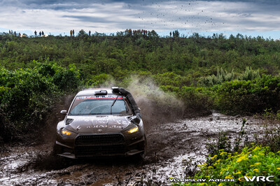 Fabrizio Zaldívar - Marcelo Der Ohannesian
74º Safari Rally Kenya 2026. Skoda Fabia RS Rally2 (S 4128 BCL). Clasificado 7º.

Del 12 al 15 de Marzo, Naivasha.
Superficie: tierra.

El Rally constaba de 4 etapas con un total de 1205.46 km de los que 338.34 km divididos en 20 tramos eran cronometrados.

Tomaron la salida 41 equipos, finalizaron 29.

© Vladislav Maschl

Palabras clave: Skoda;Fabia;Rally2;Kenya;2026