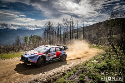 Dani Sordo - Cándido Carrera
59º Vodafone Rally de Portugal 2026. Hyundai i20 N Rally1 (ALZ WR 926). Clasificado 8º.
Hyundai Shell Mobis WRT

Del 7 al 10 de Mayo, Matosinhos.
Superficie: tierra.

El Rallye constaba de 4 etapas con un total de 1874.58 km de los que 344.91 km divididos en 23 tramos eran cronometrados.

Tomaron la salida 67 equipos, finalizaron 47.

© Honza Fronek

Palabras clave: Hyundai;Rally1;Portugal;2026