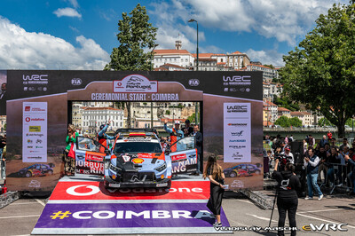Dani Sordo - Cándido Carrera
59º Vodafone Rally de Portugal 2026. Hyundai i20 N Rally1 (ALZ WR 926). Clasificado 8º.
Hyundai Shell Mobis WRT

Del 7 al 10 de Mayo, Matosinhos.
Superficie: tierra.

El Rallye constaba de 4 etapas con un total de 1874.58 km de los que 344.91 km divididos en 23 tramos eran cronometrados.

Tomaron la salida 67 equipos, finalizaron 47.

© Vladislav Maschl

Palabras clave: Hyundai;Rally1;Portugal;2026