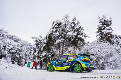 Roberto Daprà - Luca Guglielmetti
94º Rallye Automobile de Monte-Carlo 2026. Skoda Fabia RS Rally2 (6SA K3E). Clasificado 8º.

Del 22 al 25 de Enero, Gap - Monaco.
Superficie: asfalto - nieve.

El Rally constaba de 4 etapas con un total de 1553.22 km de los que 339.15 km divididos en 17 tramos eran cronometrados.

Tomaron la salida 65 equipos, finaluizaron 48.

© Honza Fronek

Palabras clave: Skoda;Fabia;Rally2;Montecarlo;2026