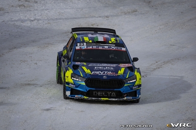 Roberto Daprà - Luca Guglielmetti
94º Rallye Automobile de Monte-Carlo 2026. Skoda Fabia RS Rally2 (6SA K3E). Clasificado 8º.

Del 22 al 25 de Enero, Gap - Monaco.
Superficie: asfalto - nieve.

El Rally constaba de 4 etapas con un total de 1553.22 km de los que 339.15 km divididos en 17 tramos eran cronometrados.

Tomaron la salida 65 equipos, finaluizaron 48.

© Petr Sagner

Palabras clave: Skoda;Fabia;Rally2;Montecarlo;2026