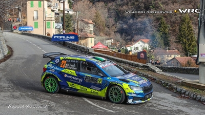 Roberto Daprà - Luca Guglielmetti
94º Rallye Automobile de Monte-Carlo 2026. Skoda Fabia RS Rally2 (6SA K3E). Clasificado 8º.

Del 22 al 25 de Enero, Gap - Monaco.
Superficie: asfalto - nieve.

El Rally constaba de 4 etapas con un total de 1553.22 km de los que 339.15 km divididos en 17 tramos eran cronometrados.

Tomaron la salida 65 equipos, finaluizaron 48.

© Wojciech Roszkowski

Palabras clave: Skoda;Fabia;Rally2;Montecarlo;2026