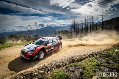 Martinš Sesks - Renars Francis
59º Vodafone Rally de Portugal 2026. Ford Puma Rally1 (YN71 DDJ). Clasificado 9º.
M-Sport Ford WRT

Del 7 al 10 de Mayo, Matosinhos.
Superficie: tierra.

El Rallye constaba de 4 etapas con un total de 1874.58 km de los que 344.91 km divididos en 23 tramos eran cronometrados.

Tomaron la salida 67 equipos, finalizaron 47.

© Honza Fronek

Palabras clave: Ford;Puma;Rally1;Portugal;2026