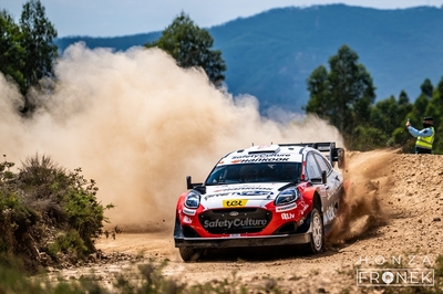 Martinš Sesks - Renars Francis
59º Vodafone Rally de Portugal 2026. Ford Puma Rally1 (YN71 DDJ). Clasificado 9º.
M-Sport Ford WRT

Del 7 al 10 de Mayo, Matosinhos.
Superficie: tierra.

El Rallye constaba de 4 etapas con un total de 1874.58 km de los que 344.91 km divididos en 23 tramos eran cronometrados.

Tomaron la salida 67 equipos, finalizaron 47.

© Honza Fronek

Palabras clave: Ford;Puma;Rally1;Portugal;2026