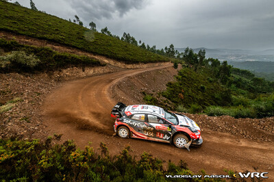 Martinš Sesks - Renars Francis
59º Vodafone Rally de Portugal 2026. Ford Puma Rally1 (YN71 DDJ). Clasificado 9º.
M-Sport Ford WRT

Del 7 al 10 de Mayo, Matosinhos.
Superficie: tierra.

El Rallye constaba de 4 etapas con un total de 1874.58 km de los que 344.91 km divididos en 23 tramos eran cronometrados.

Tomaron la salida 67 equipos, finalizaron 47.

© Vladislav Maschl

Palabras clave: Ford;Puma;Rally1;Portugal;2026