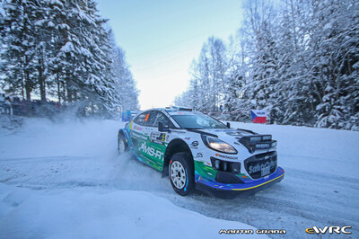 Josh McErlean - Eoin Treacy
73º Rally Sweden 2026. Ford Puma Rally1 (YX22 FCE). Clasificado 9º.
M-Sport Ford WRT

Del 12 al 15 de Febrero, Umeå.
Superficie: nieve - hielo.

El Rallye constaba de 3 etapas con un total de 1069.44 km de los que 300.66 km divididos en 18 tramos eran cronometrados.

Tomaron la salida 57 equipos, finalizaron 48.

© Martín Graña

Palabras clave: Ford;Puma;Suecia;2026;Rally1