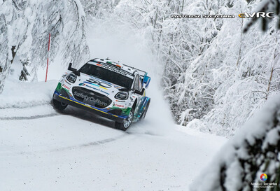 Josh McErlean - Eoin Treacy
73º Rally Sweden 2026. Ford Puma Rally1 (YX22 FCE). Clasificado 9º.
M-Sport Ford WRT

Del 12 al 15 de Febrero, Umeå.
Superficie: nieve - hielo.

El Rallye constaba de 3 etapas con un total de 1069.44 km de los que 300.66 km divididos en 18 tramos eran cronometrados.

Tomaron la salida 57 equipos, finalizaron 48.

© Mateusz Szczerba

Palabras clave: Ford;Puma;Suecia;2026;Rally1